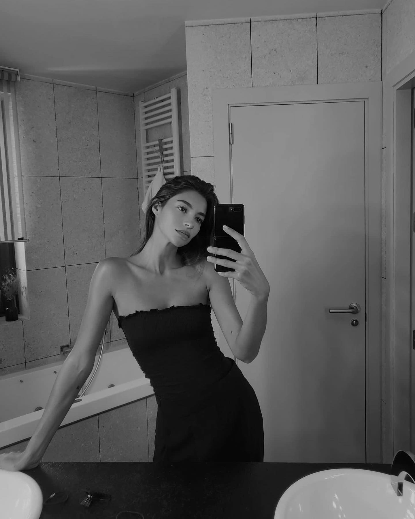 Rocío Crusset taking a selfie