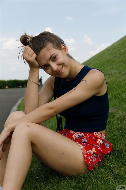 Marcela Gaona Pictures Marcela Gaona Flashing her Tits