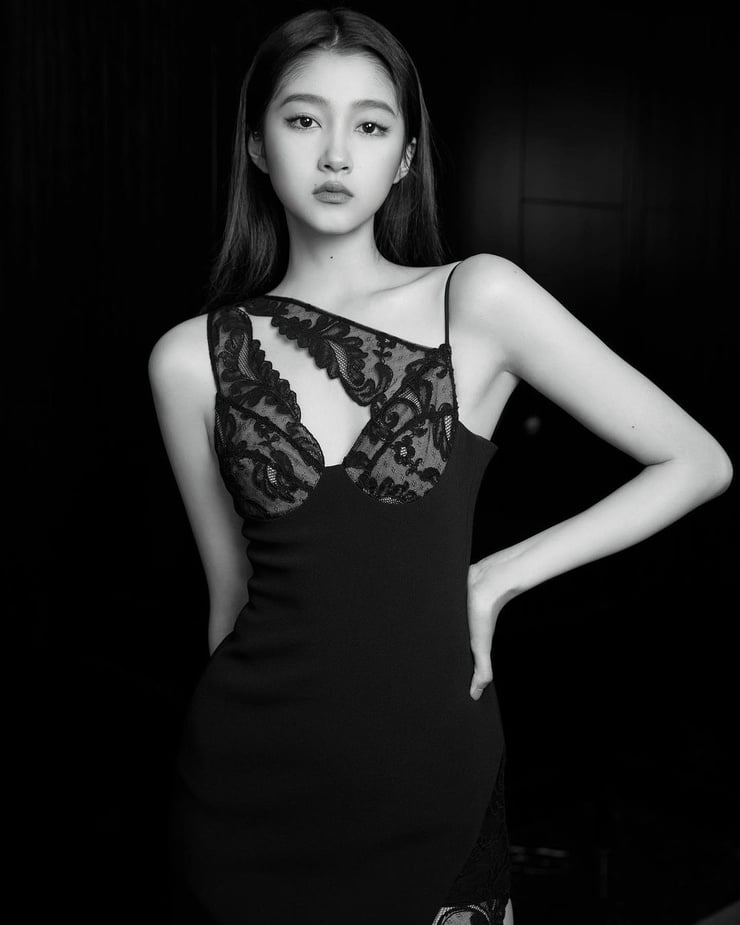 Guan Xiaotong