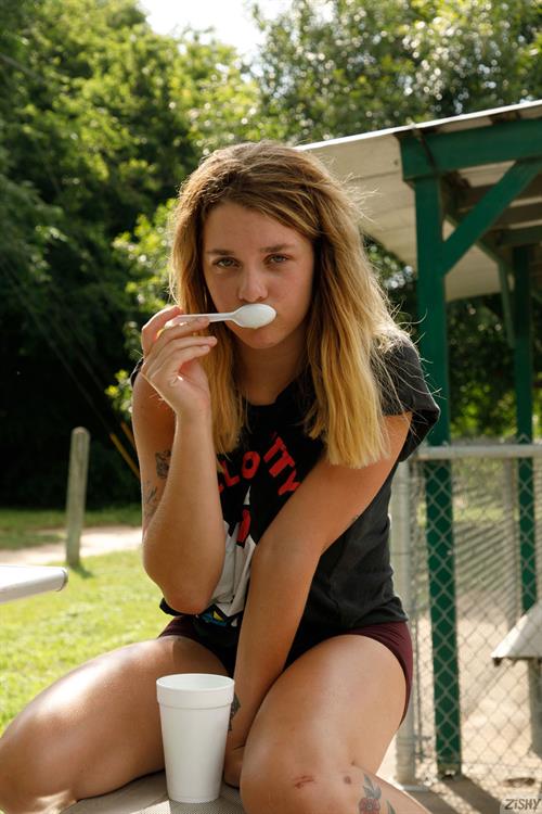 Gabbie Carter Flashing Big Boobs