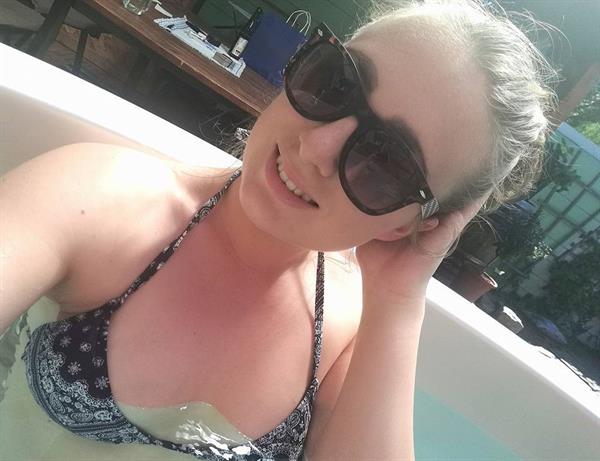 Facebook cutie (19) chilling in the pool
