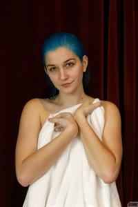 Skye Blue - Take A Shower (Zishy, 2020-11-12)