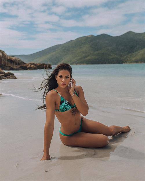 Beautiful Brazilian diver