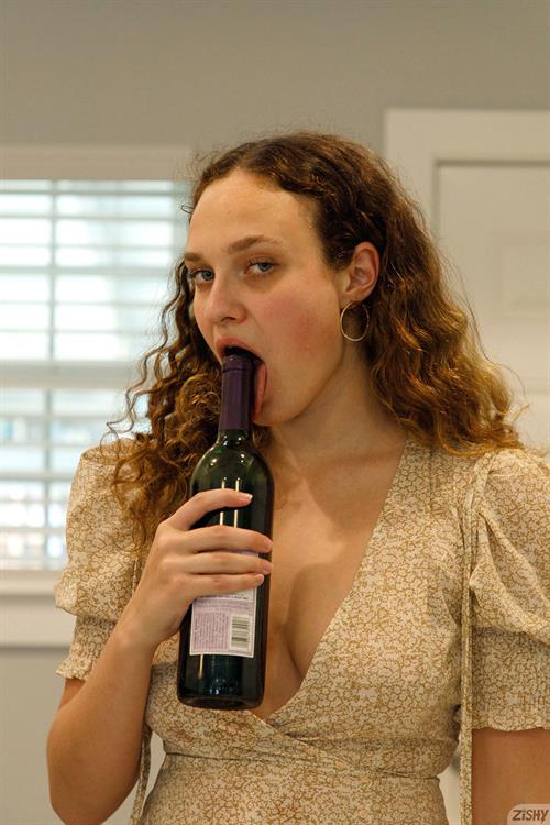 Carrie Barber Pictures Carrie Barber Round Ass Redhead