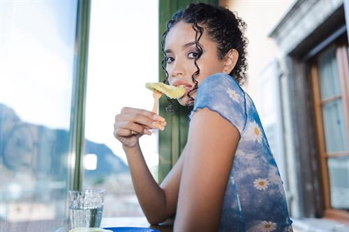 Valery Ponce Pictures Valery Ponce in Shorts