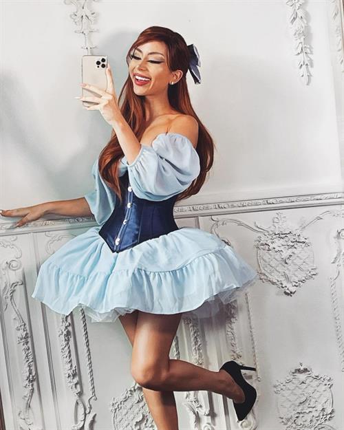 Amber Scholl
