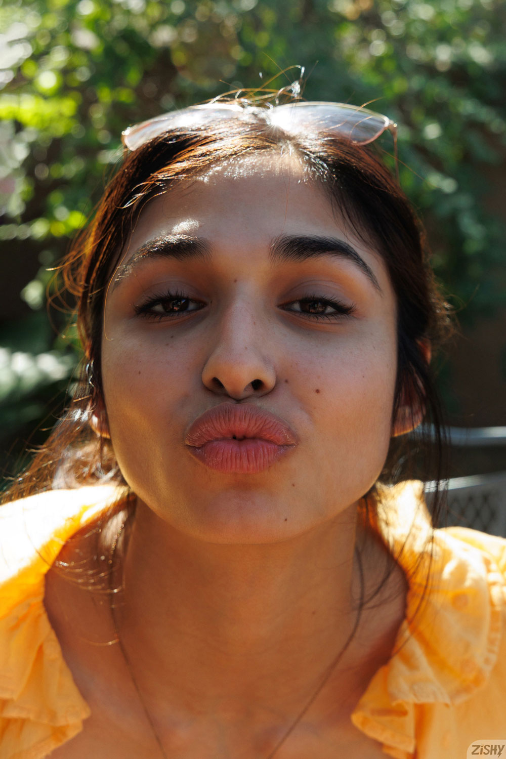 Reina Rae Cute Exotic Babe