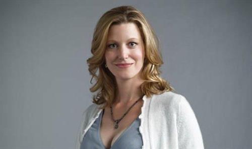 Anna Gunn