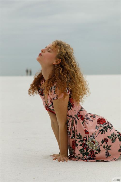 Debra Kenlow Pictures Debra Kenlow Sexy Beach Girl