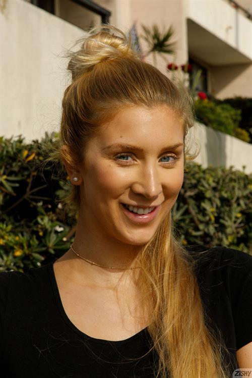 Lina Telemann Pictures Lina Telemann in a Sexy Denim Skirt