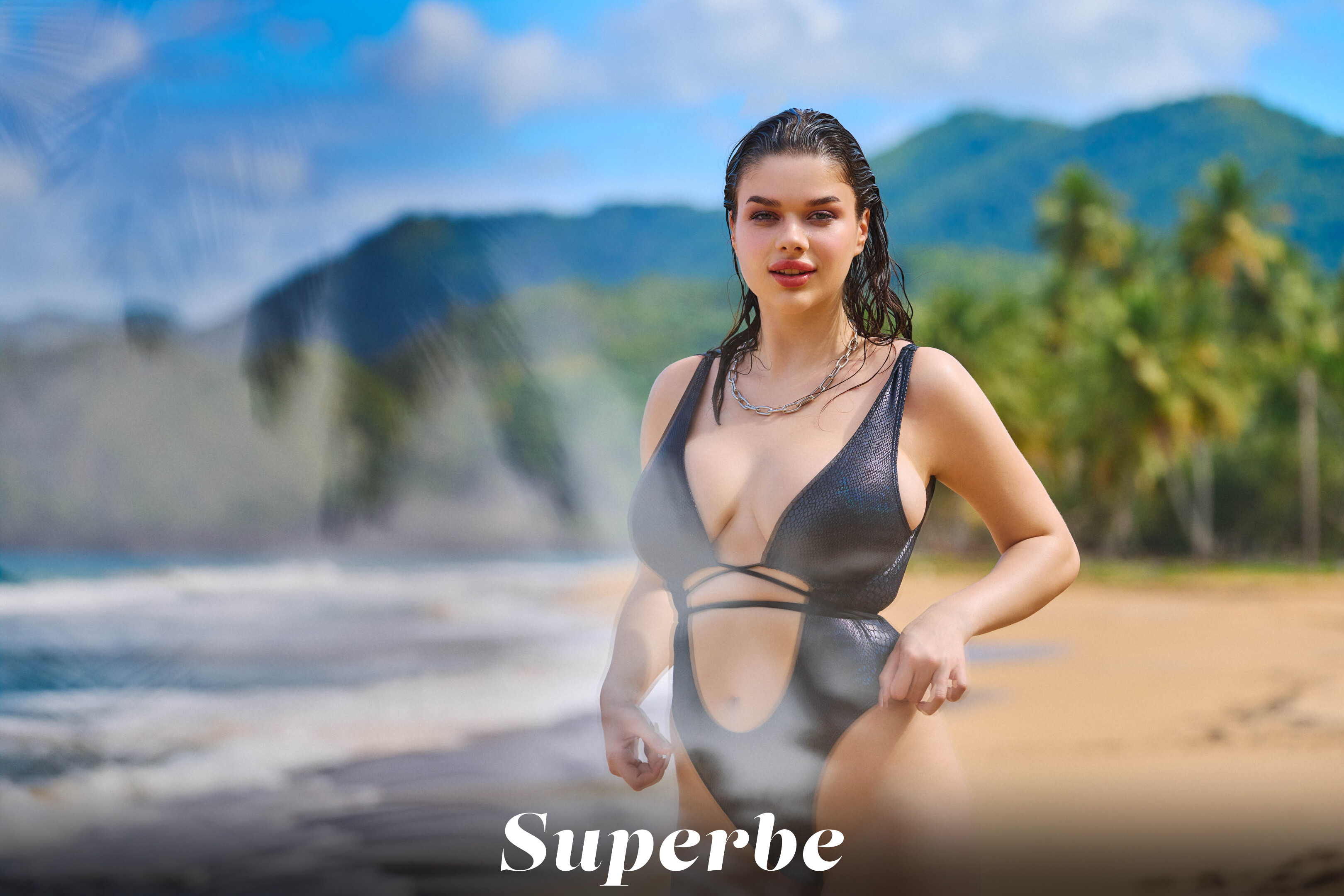 Lola Johnson Bikini Pictures Lola Johnson castaway