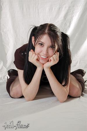 Misty Gates Pictures Sexy pictures and videos of girl called Willow who now goes by the name of Misty Gates. 64 photo sets and about 5 hours of video footage.