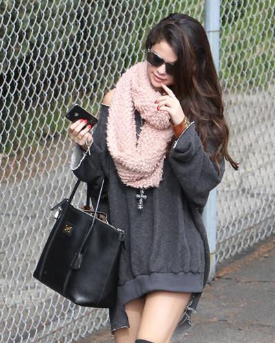 Selena Gomez arriving at a studio in LA 2/8/13 