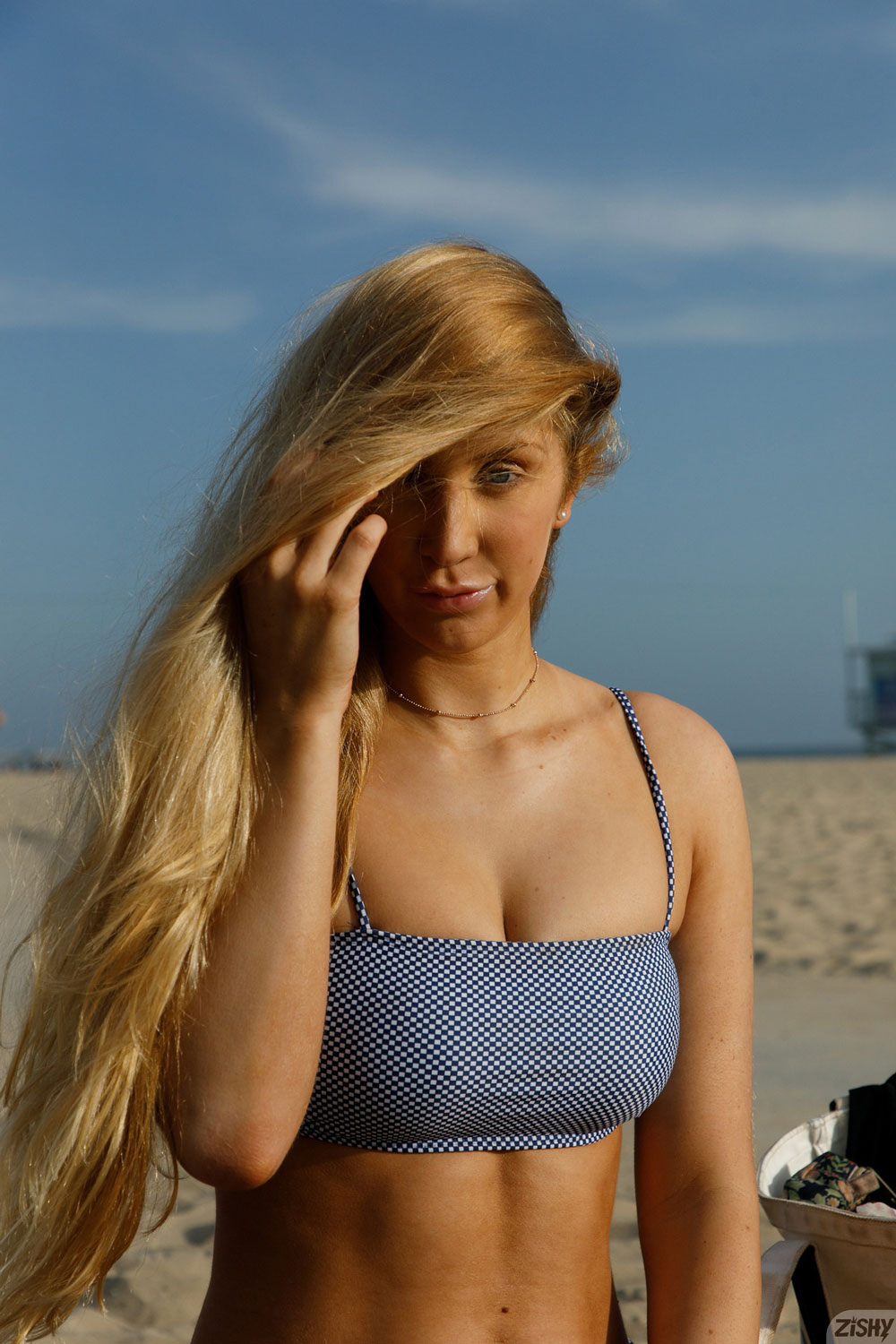 Lina Telemann Fit Bikini Babe