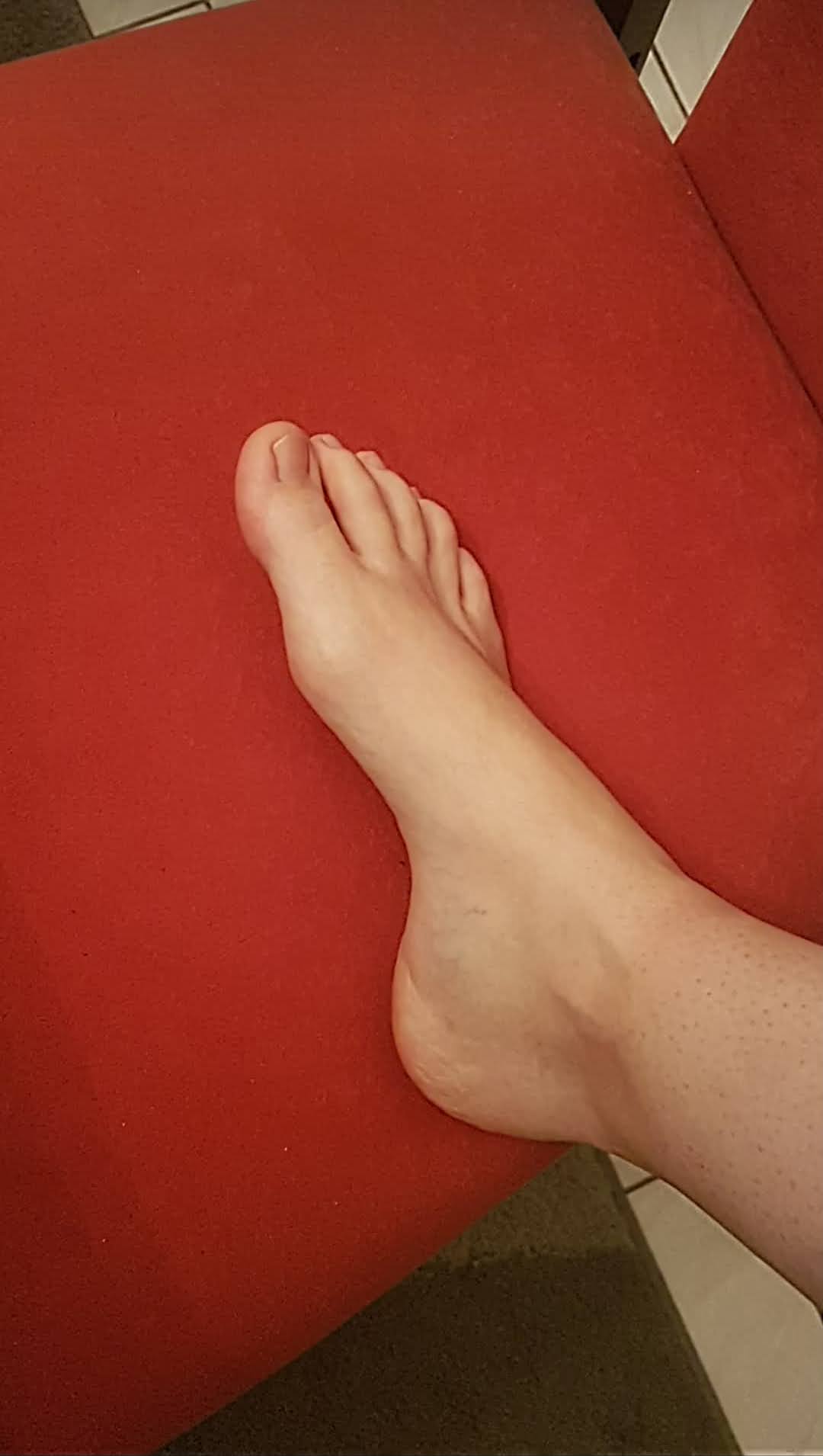 Livia taking a selfie