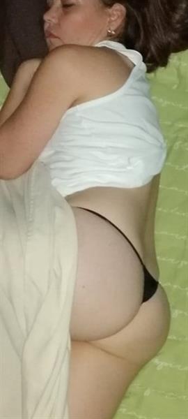 Naughty latin housewife 