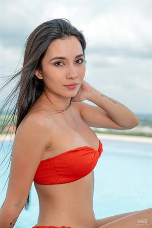 Kiki Cash Nude Pictures Kiki Cash: Aroused By Passion