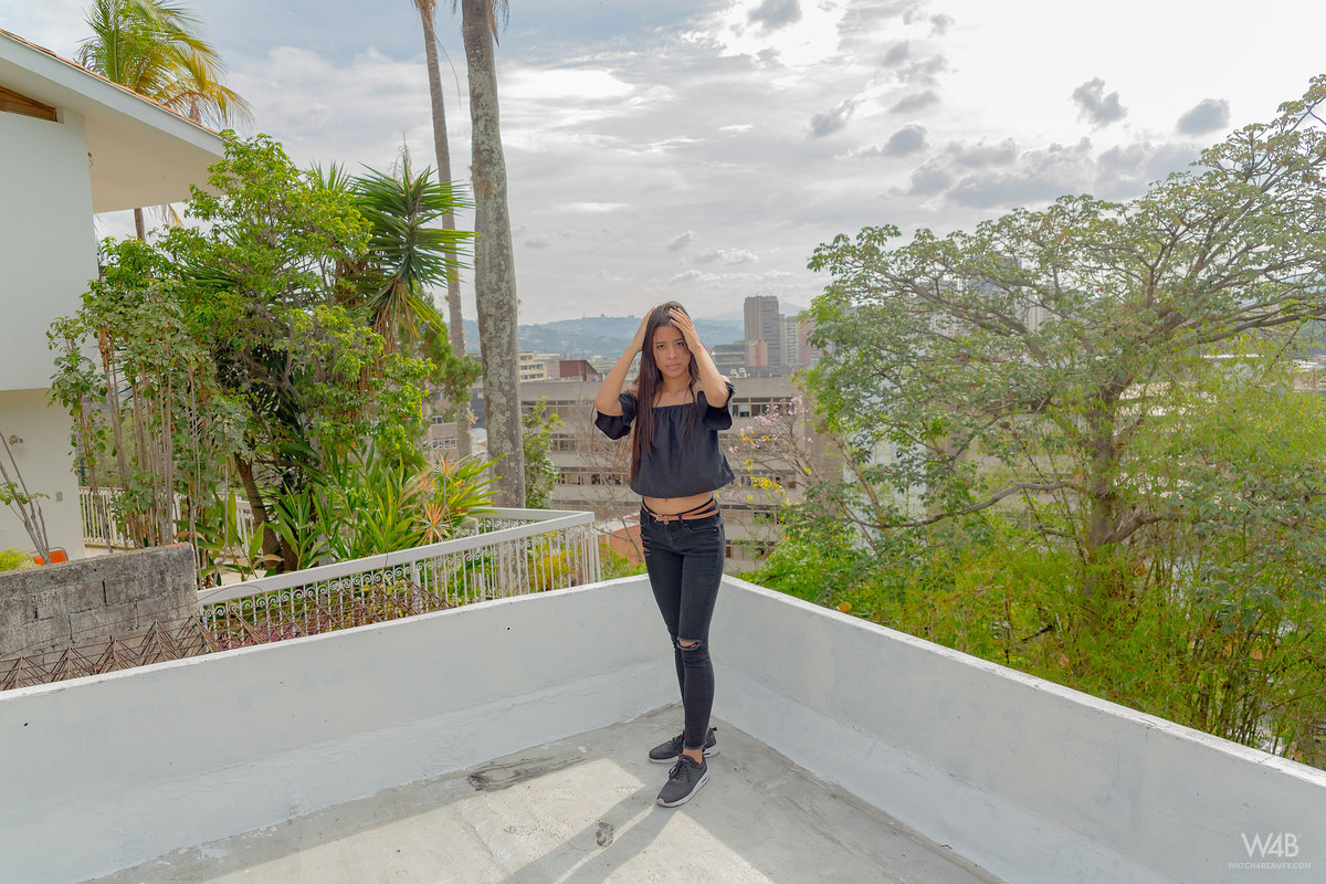 Karin Torres: I Like It Hard