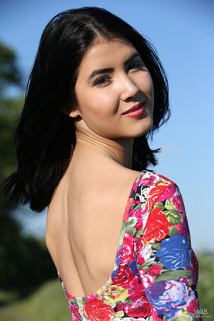 Lady Dee Nude Pictures Lady Dee: Spring Bloom