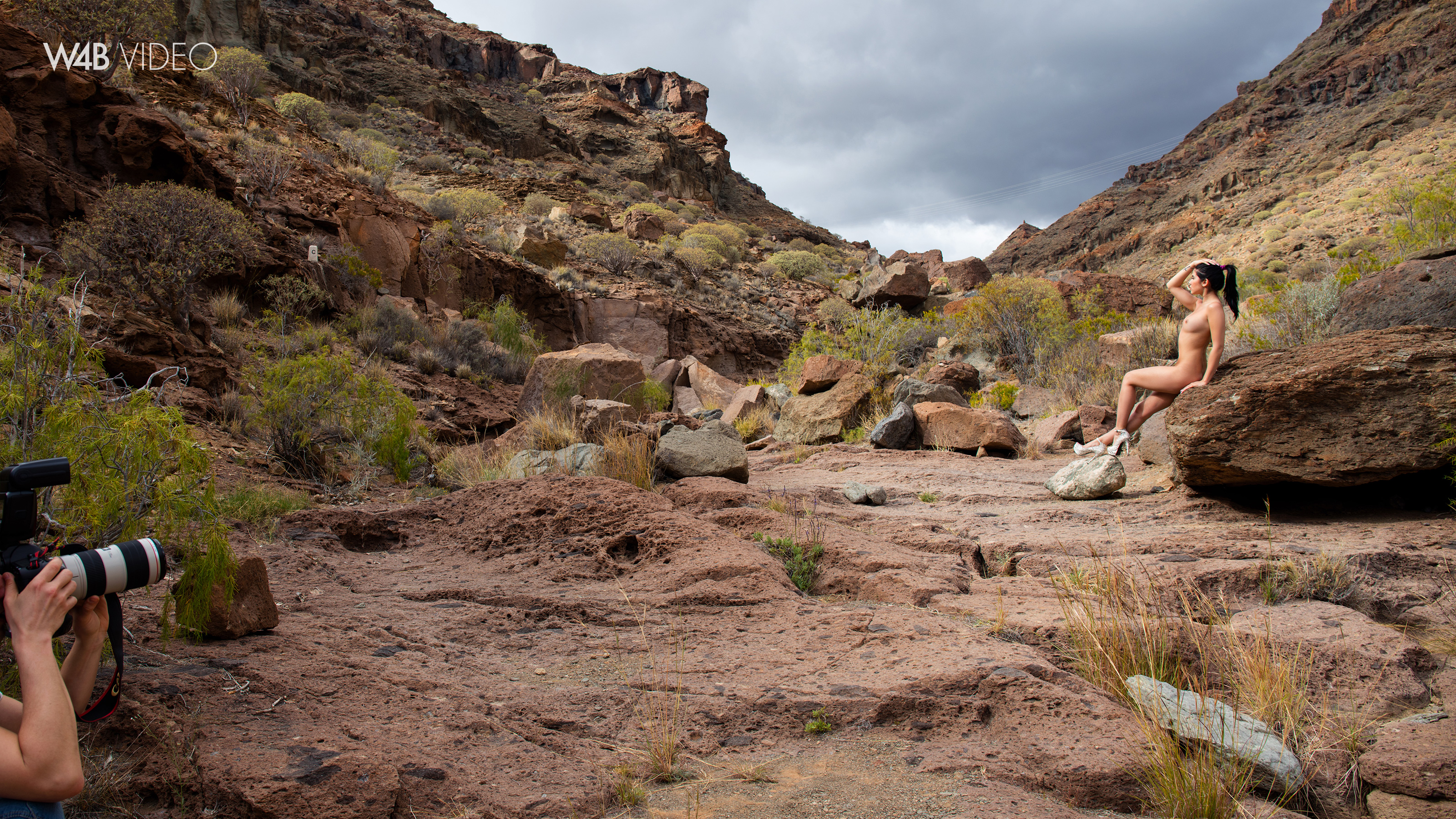 Lady Dee: Travelling