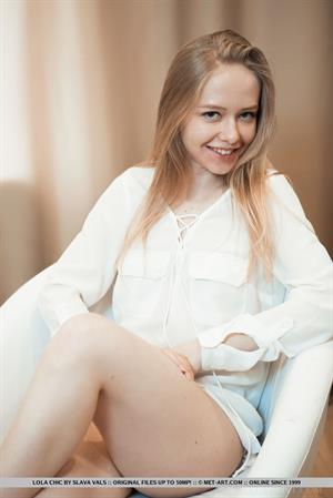 Lola Chic Nude Pictures Selfie