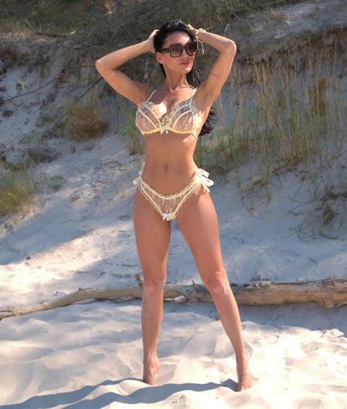 Monika Zakrent in lingerie