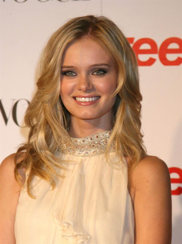 Sara Paxton