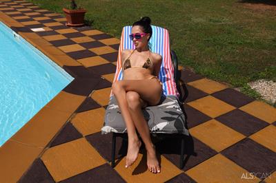 Top Bun Maverick with Alyssa Bounty by Als Photographer