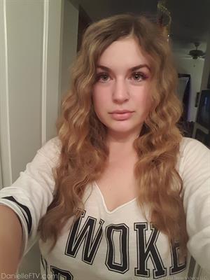 Jesse-&-Serene Nude Pictures Candid Queen