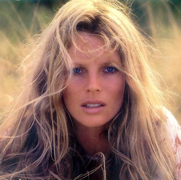 Kim Basinger