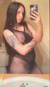 Aaliyah short taking a selfie and - breasts