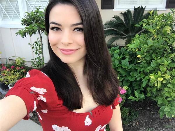 Miranda Cosgrove