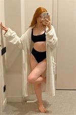 Leahsthetics in a bikini taking a selfie