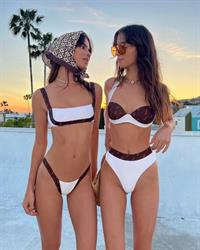 Elisha & Renee Herbert - Jumelle girls