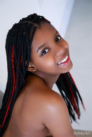 Sukki T Nude Pictures Zyzybawe