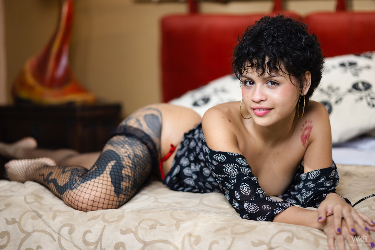 Lilith Baph: 5 Fingers