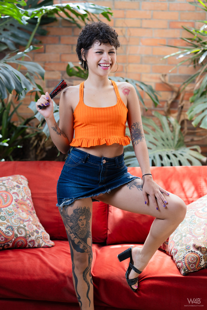 Lilith Baph: Different Look