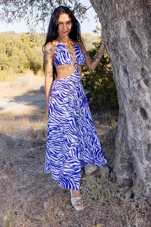 Dulce Nude Pictures Dulce: Sexy At Sunset