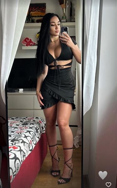 Giulia Miserendino taking a selfie