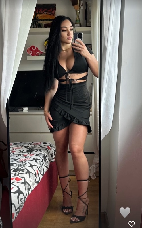 Giulia Miserendino taking a selfie