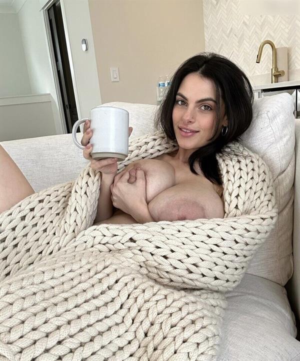Alexa Pearl - breasts