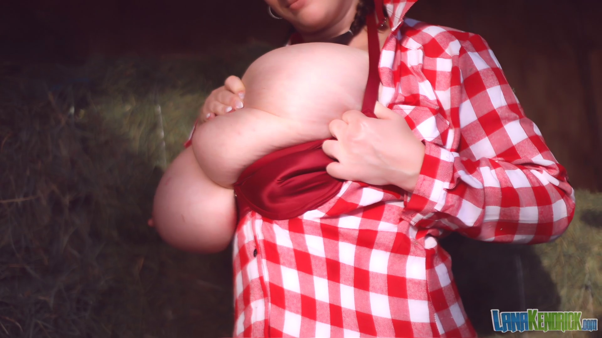 Lana Kendrick - Haystack Hottie Diary Pics Set 1