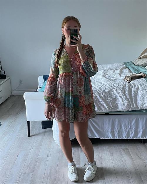 hot babe shaped babe for public use