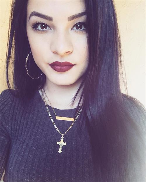 Bianca Cardenas taking a selfie