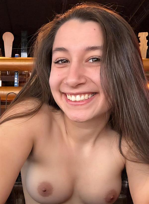 Bartender babe 