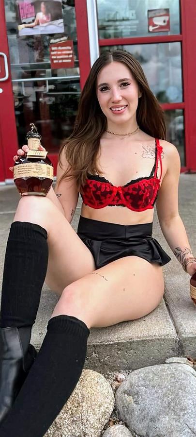 Emily,  Oakbrook Twinpeaks taking a selfie
