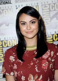 Camila Mendes