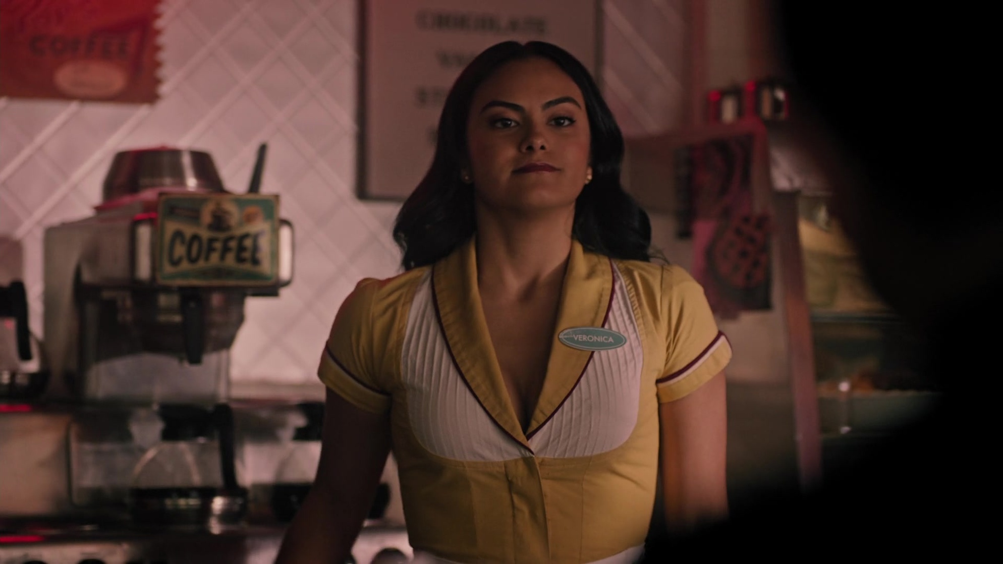 Camila Mendes