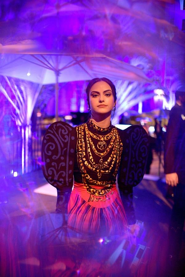 Camila Mendes