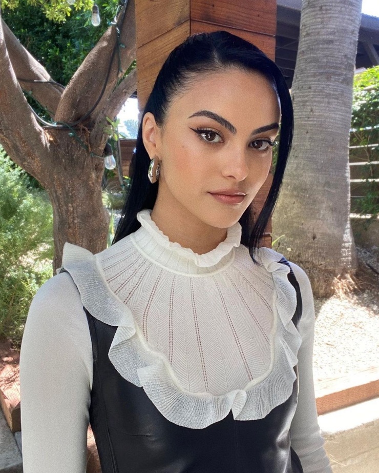 Camila Mendes